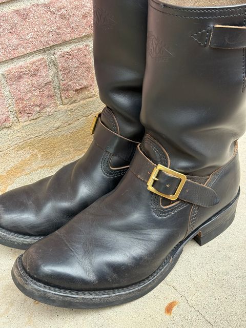 Photo by ludwigvan88 on July 19, 2025 of the Wesco Mister Lou in Horween Black Chromexcel Horsehide.