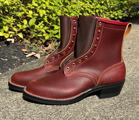 Photo by Ankle333 on October 4, 2025 of the Nicks MTO in Horween Red Waxed Flesh.