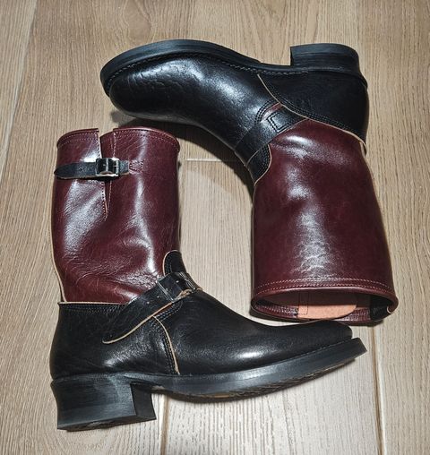 Photo by Adam_C on May 22, 2025 of the John Lofgren Wabash Engineer Boots in Shinki Black Teacore Horsebutt & Shinki Burgundy Oiled Horsebutt.