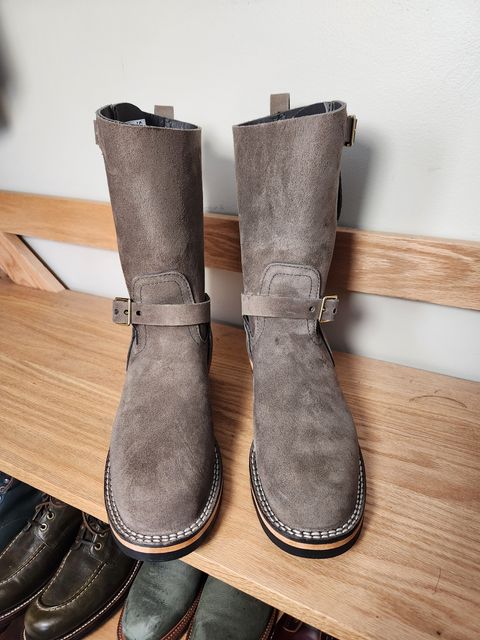 Photo by dufrau on May 18, 2026 of the Nicks Pullman in Seidel 1964 Ash Grey Roughout.