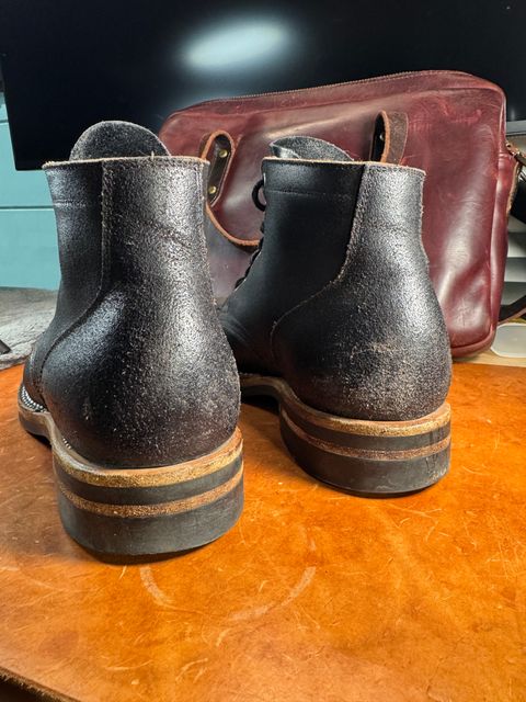 Photo by JGHutch on October 31, 2024 of the Viberg Service Boot in Horween Black Waxed Flesh.