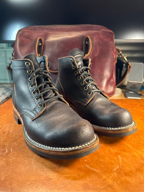 Photo by JGHutch on October 31, 2024 of the Viberg Service Boot in Horween Black Waxed Flesh.