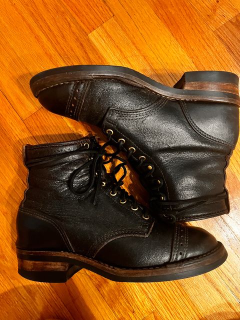 Photo by Kaz on May 18, 2025 of the Wesco Warren Boot in Horween Black Waxed Flesh.