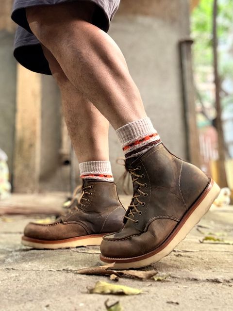 Photo by vdstyleco on February 15, 2026 of the Craft & Glory Craft & Glory Moc-Toe 6" in Full Grain Waxed Water Buffalo.