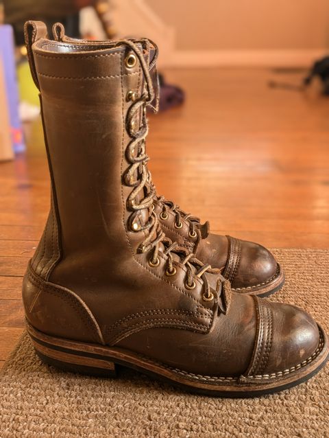 Photo by Sudden_Security_5871 on February 2, 2025 of the Nicks Lace Up Heritage in Horween British Tan Chromexcel.
