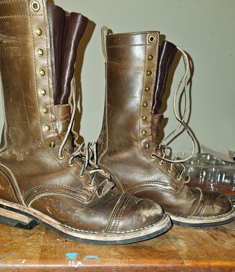 Photo by Sudden_Security_5871 on February 11, 2025 of the Nicks Lace Up Heritage in Horween British Tan Chromexcel.