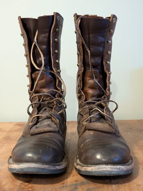 Photo by Sudden_Security_5871 on April 5, 2025 of the Nicks Lace Up Heritage in Horween British Tan Chromexcel.
