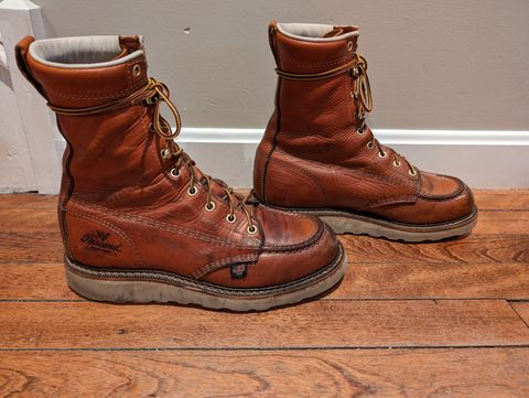 Photo by Sudden_Security_5871 on June 22, 2024 of the Thorogood American Heritage 8" Moc Toe in Tobacco Gladiator Oil-Tanned.