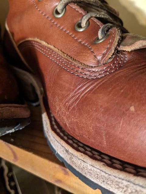 Photo by evsnova74 on February 1, 2025 of the Frank's Boots Front Range in Wickett & Craig Chestnut English Bridle.