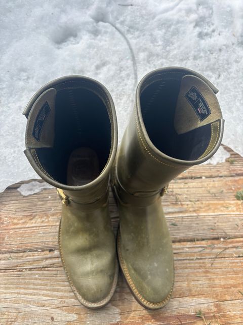 Photo by ohherewego on March 2, 2026 of the Fortis Boots Tapak 2.0 Engineer Boots in Indonesian Olive Pullup.