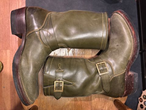 Photo by ohherewego on April 1, 2026 of the Fortis Boots Tapak 2.0 Engineer Boots in Indonesian Olive Pullup.