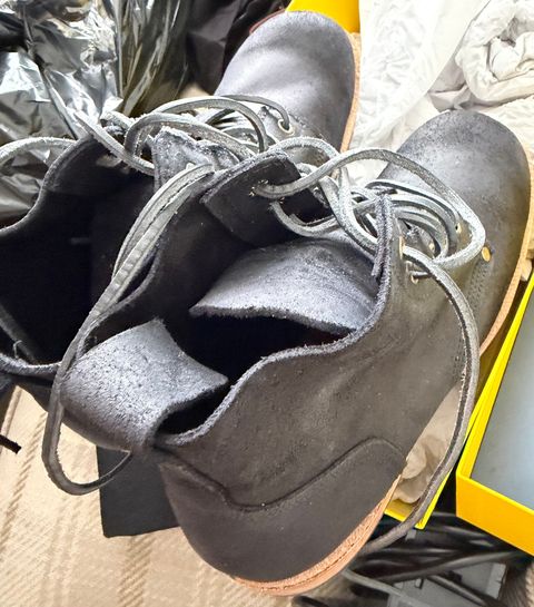 Photo by Assassindave on July 18, 2026 of the Goral B5 Brass Wire in C.F. Stead Black Waxy Commander Suede.