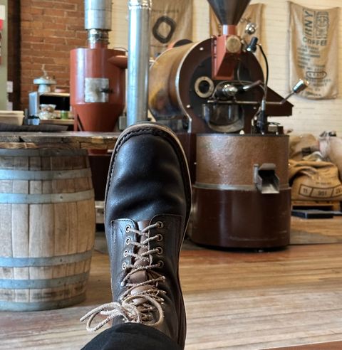 Photo by nikljam on July 10, 2026 of the White's Smokejumper in Horween Dark Brown Waxed Flesh.