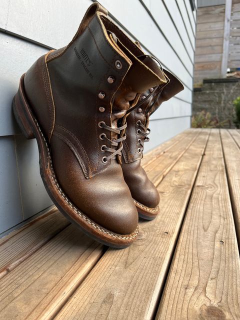 Photo by patinainprogress on February 1, 2025 of the White's 350 Cruiser in Horween Cinnamon Waxed Flesh.