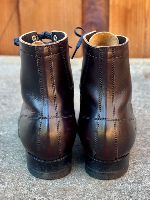 Photo by gniquil on December 2, 2025 of the Clinch Milne in Crown Calf.