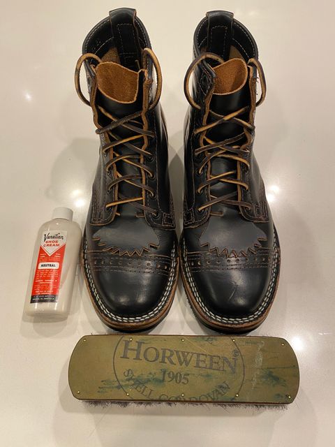 Photo by chris.8888 on May 17, 2025 of the Wesco Hendrik in Horween Black Chromexcel.