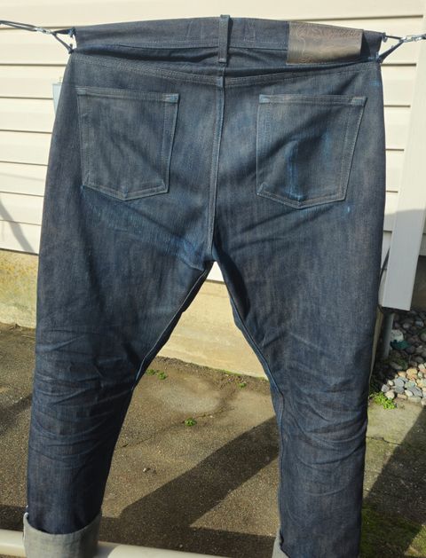 Photo by cjelliott on February 3, 2026 of the Naked And Famous Earthquake LHT - Weird Guy in 13.75 Left Hand Twill Slub.
