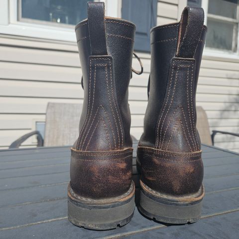 Photo by cjelliott on April 2, 2025 of the Nicks x Rose Anvil ND3 in Horween Brown Waxed Flesh & Seidel 1964 Brown.