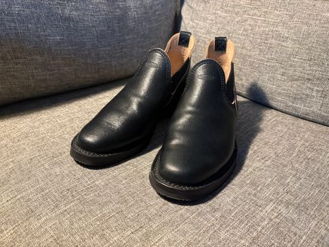 Photo by geckotrekker on May 17, 2026 of the Wesco Romeo in Horween Navy Waxed Flesh.