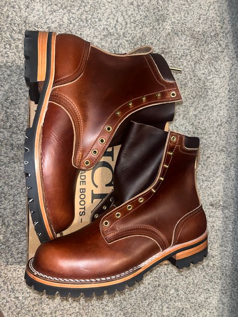 Photo by grimmnir on June 21, 2024 of the Nicks Lace Up Heritage in 64 Brown Double Shot.