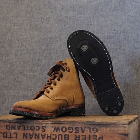 Photo by RTRSnk004 on March 6, 2026 of the Buzz Rickson’s X Unsung House M43 Service Boot in Combination-tanned Camel Cowhide.