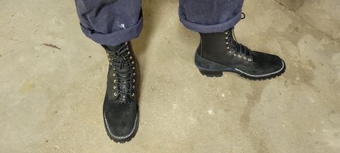 Photo by chrispbacon on June 6, 2025 of the Nicks BuilderPro in Seidel MaxSupport Black Roughout & Seidel MaxSupport Black.