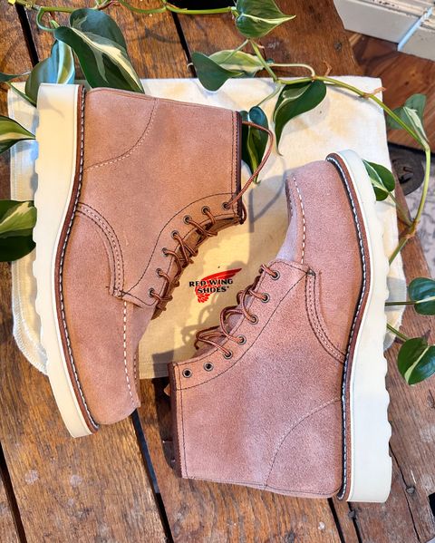 Photo by jbiondo on October 2, 2024 of the Red Wing 6-Inch Classic Moc in S.B. Foote Dusty Rose Abilene.