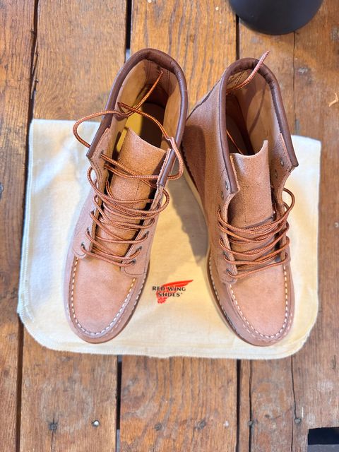 Photo by jbiondo on October 2, 2024 of the Red Wing 6-Inch Classic Moc in S.B. Foote Dusty Rose Abilene.