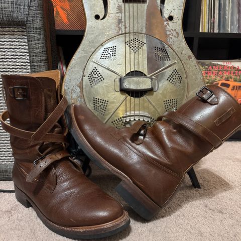 Photo by sophisto79 on April 19, 2025 of the Eastman Leather Tanker Boots in Horween Havana Burnished Roughout.