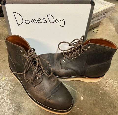 Photo by j03_gr1nd on October 1, 2024 of the Grant Stone Garrison Boot in teton waxy stag from gallun tannery.