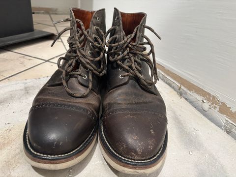 Photo by j03_gr1nd on December 5, 2024 of the Grant Stone Garrison Boot in teton waxy stag from gallun tannery.