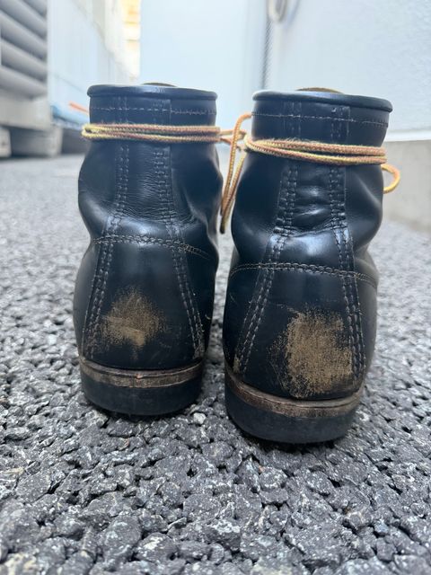 Photo by trizun on February 4, 2026 of the Red Wing Beckman Flatbox in S.B. Foot Black Klondike.