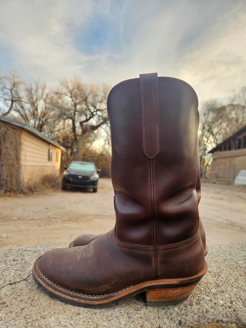 Photo by Sexual_Tyrannosaur on January 5, 2026 of the Nicks Palouse in Seidel 1964 Brown Double Shot & Seidel 1964 Walnut.