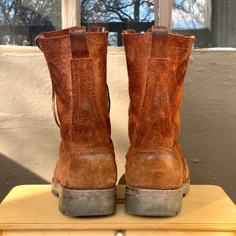 Photo by SerotinousCone on February 5, 2026 of the Frank's Boots Ground Pounder in Seidel Chocolate Oil Tan Roughout.