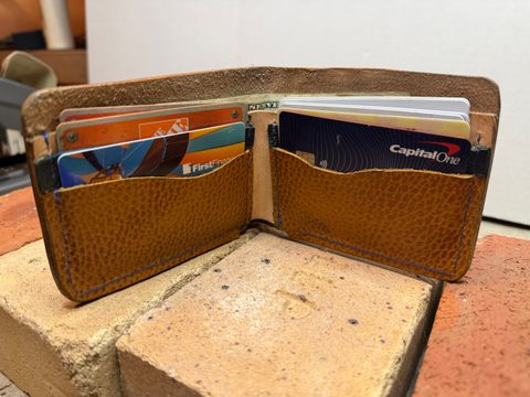 Photo by rhinoaz on January 5, 2026 of the Rhino Kustomz Veg Tan Bi-fold in Hermann Oak Tooling Veg Tan.