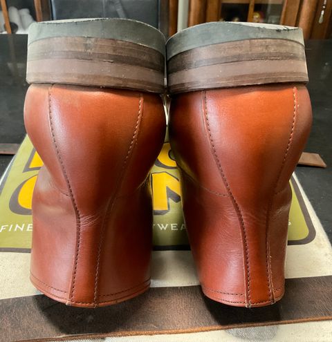 Photo by Rick11 on October 14, 2024 of the Alden Alden 405 in Brown Calfskin.