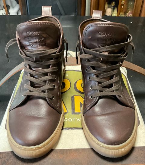 Photo by Rick11 on October 14, 2024 of the Goral Smugs in Horween Brown Chromexcel.