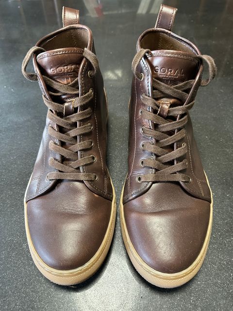 Photo by Rick11 on November 5, 2024 of the Goral Smugs in Horween Brown Chromexcel.