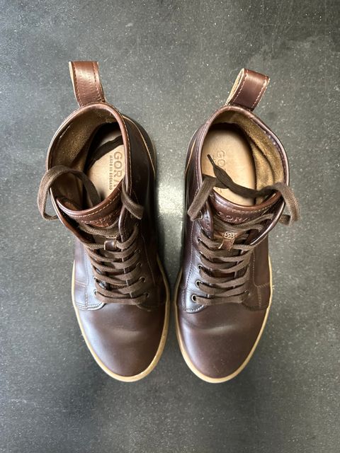 Photo by Rick11 on November 5, 2024 of the Goral Smugs in Horween Brown Chromexcel.