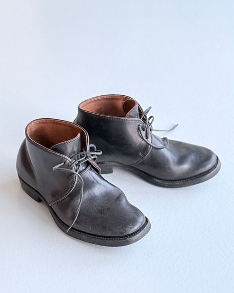 Photo by Sips on April 17, 2026 of the Flame Panda Chukkas in Maryam Natural Horsebutt Overdyed Brown then Black.