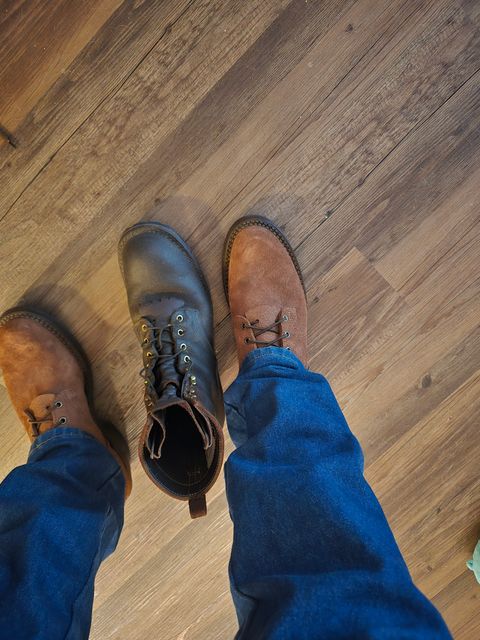 Photo by Bobwoobe on July 3, 2026 of the Frank's Boots Wilshire in Seidel Chocolate Oil Tan Roughout.