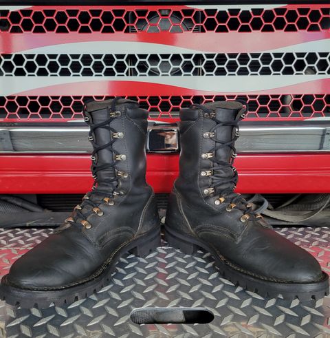 Photo by danjr92 on May 12, 2025 of the White's Fire Hybrid in Unknown Leather.