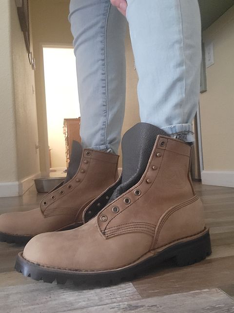 Photo by danjr92 on May 30, 2024 of the JK Boots 300X in JK Boots / Brown.