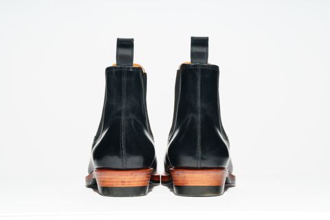 Photo by TToma on October 1, 2025 of the Briselblack The Seventh Chelsea Boot in Shinki Black Shell Cordovan.