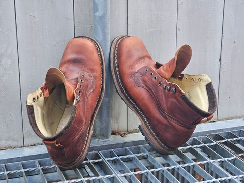 Photo by FyoDisco on July 4, 2026 of the Dundas Footwear Gunnerside in Badalassi Carlo Tan Cognac.