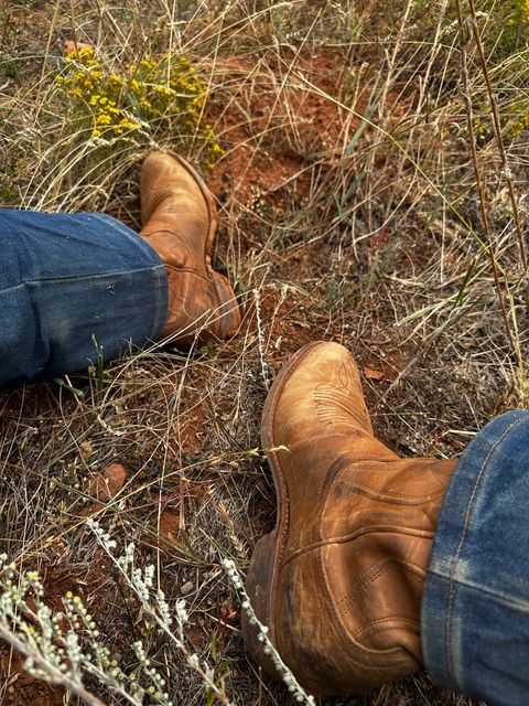 Photo by bene on August 27, 2025 of the Tecovas The Jason in Caramel Cowhide.