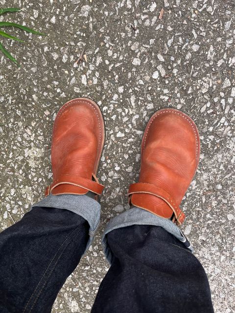 Photo by prichardson on July 26, 2026 of the Hardworking Phil Dam Stomper in Horween Unknown.