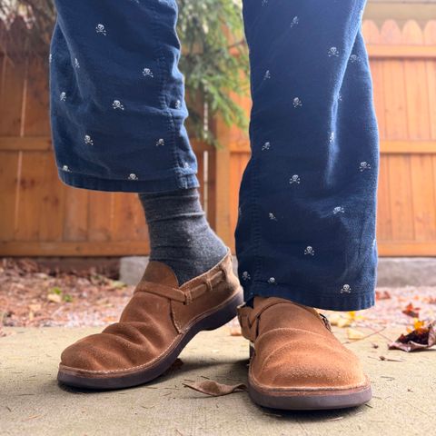 Photo by moznme on November 1, 2025 of the Oak Street Bootmakers Oak Street Bootmakers / Country Loafer in Horween Natural Chromexcel Roughout.