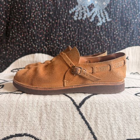 Photo by moznme on January 2, 2026 of the Oak Street Bootmakers Oak Street Bootmakers / Country Loafer in Horween Natural Chromexcel Roughout.