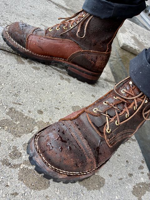 Photo by Vic on July 9, 2026 of the Nicks X Rose Anvil ND1 in Horween Black Waxed Flesh.